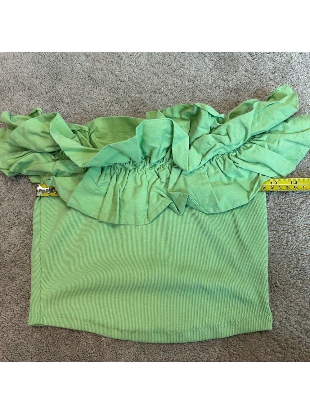 Zara green ribbed ruffle frill neckline off the shoulder fitted crop top M NWOT - Picture 8 of 12